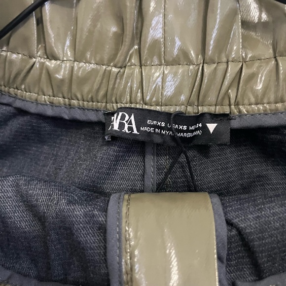 Zara Pleather Skirt Green - Picture 4 of 4